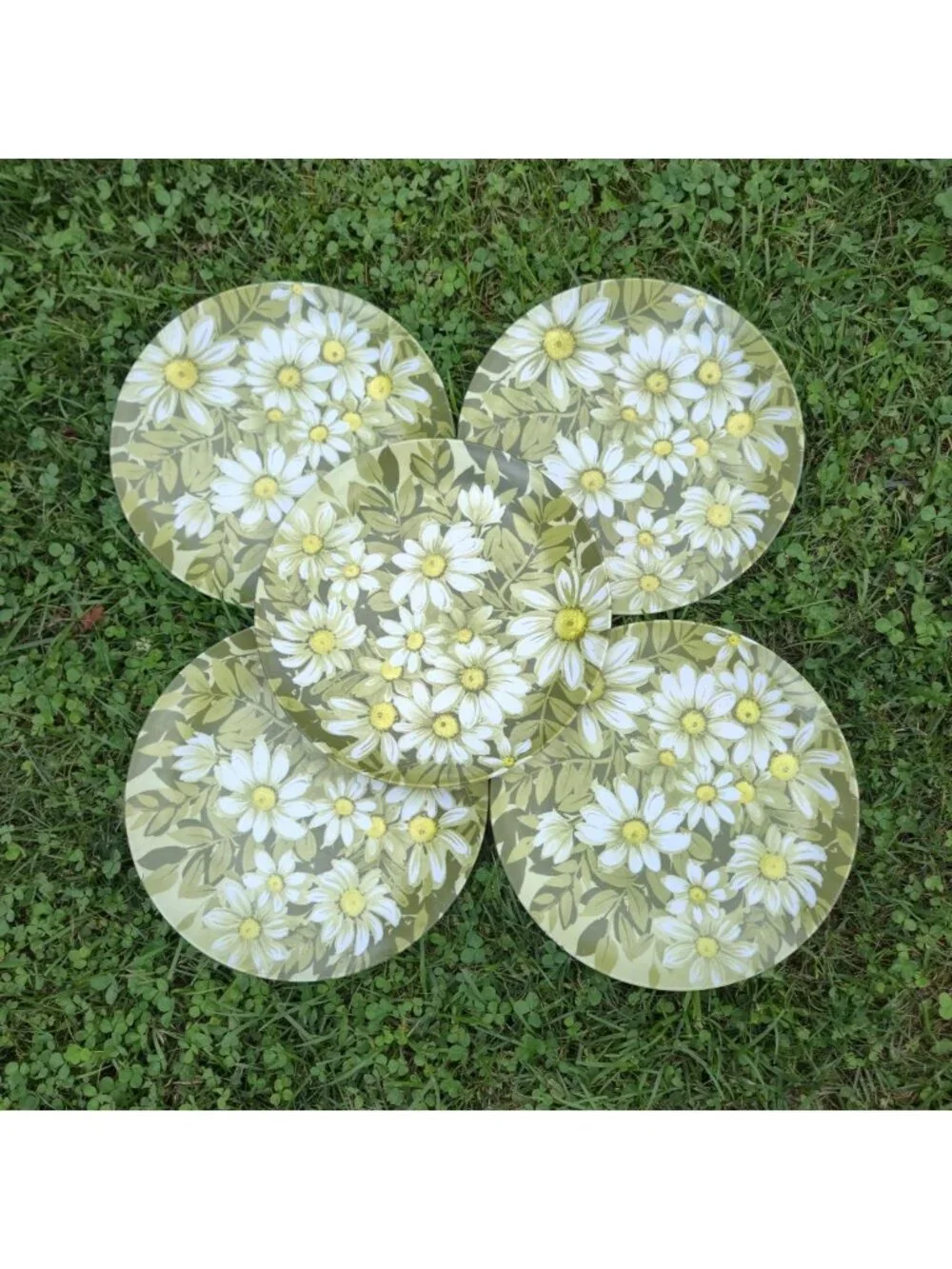 VTG 1970s Melamine Dinner Plates Beverly Prolon Olive Green White Daisy Floral